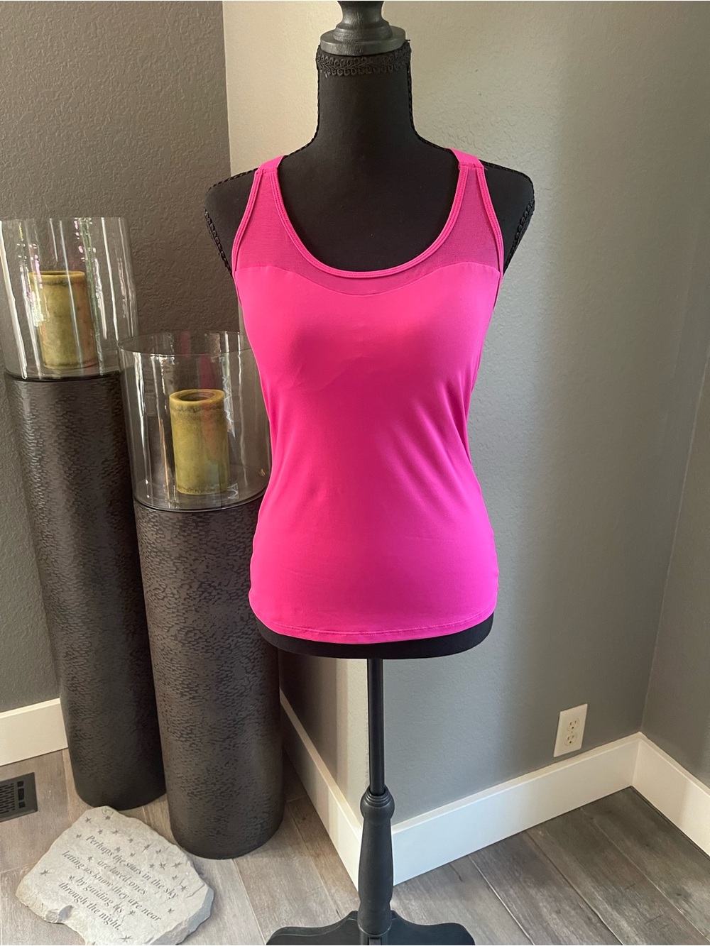 VENUS - Women's Hot Pink Performance Tank Top